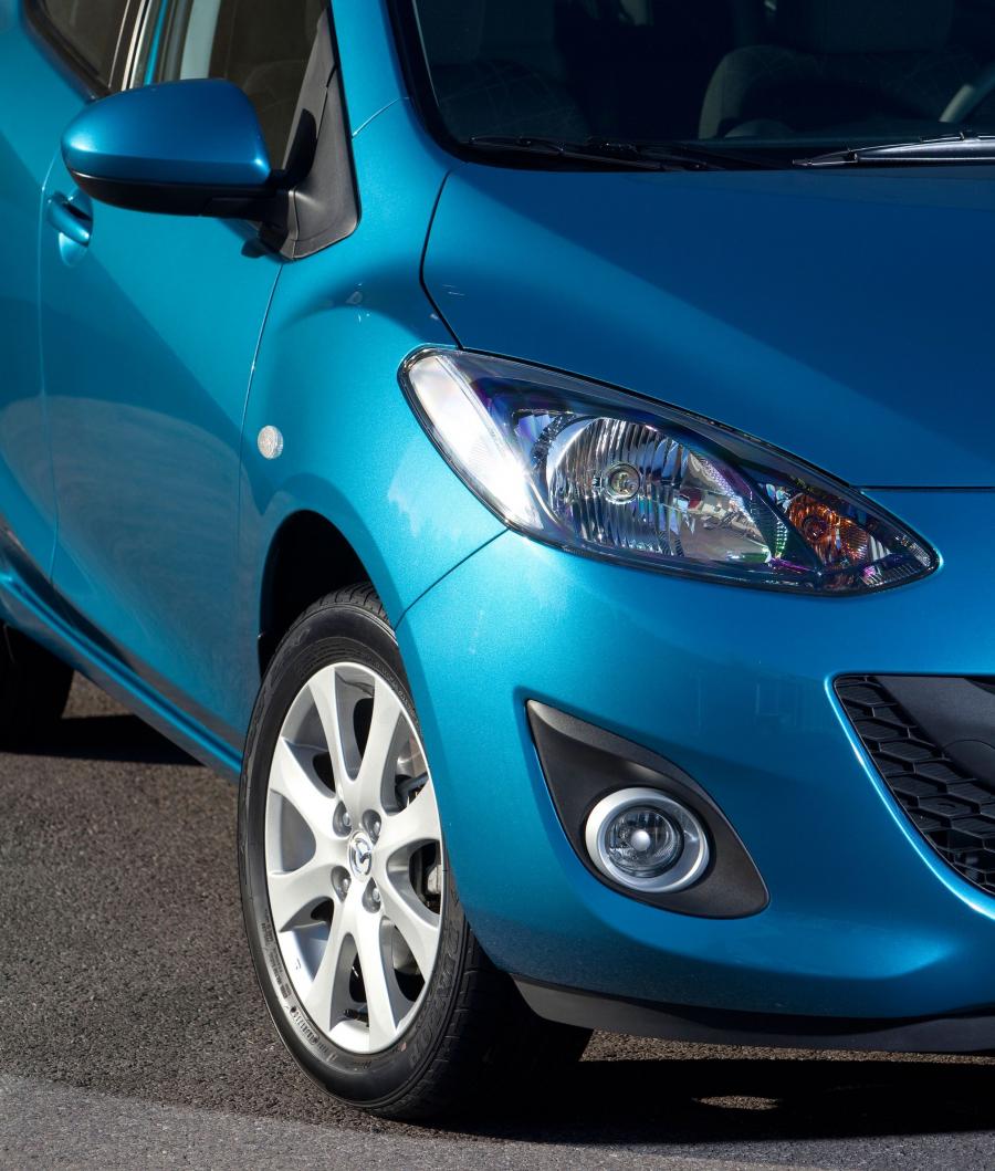  Mazda2 2010 года  (фото 2 из 183)